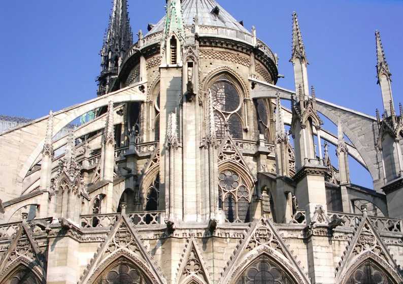Gotycka katedra Notre Dame w Paryżu Gotycka katedra Notre Dame w Paryżu