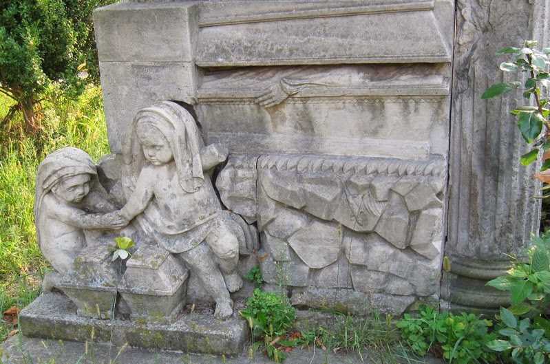 Grobowiec Elizabeth Eckelt