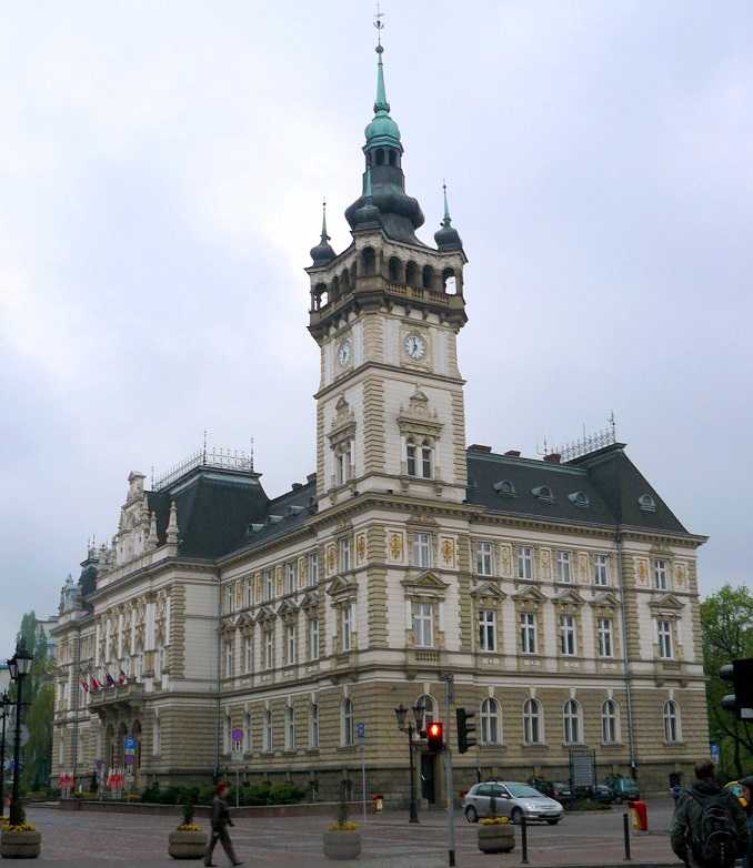 Neorenesansowy ratusz w Bielsko-Białej Neorenesansowy ratusz w Bielsko-Białej